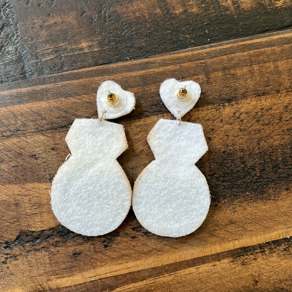 Bride to be earrings - Picture 2 of 3